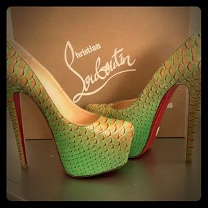 Christian Louboutin Daffodile Python 160 Heels